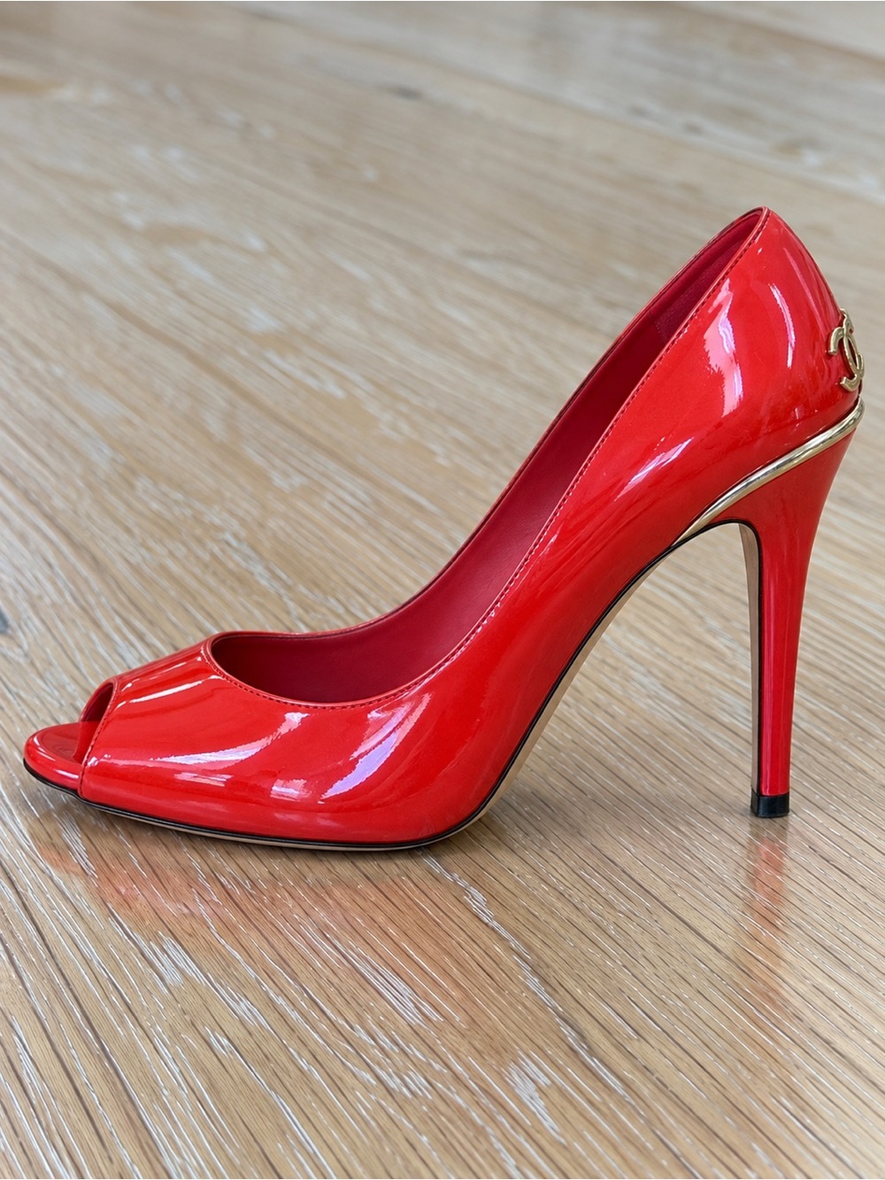 CHANEL Circa 2010 Coral CC Logo Peep Toe heels Patent Leather Size 38